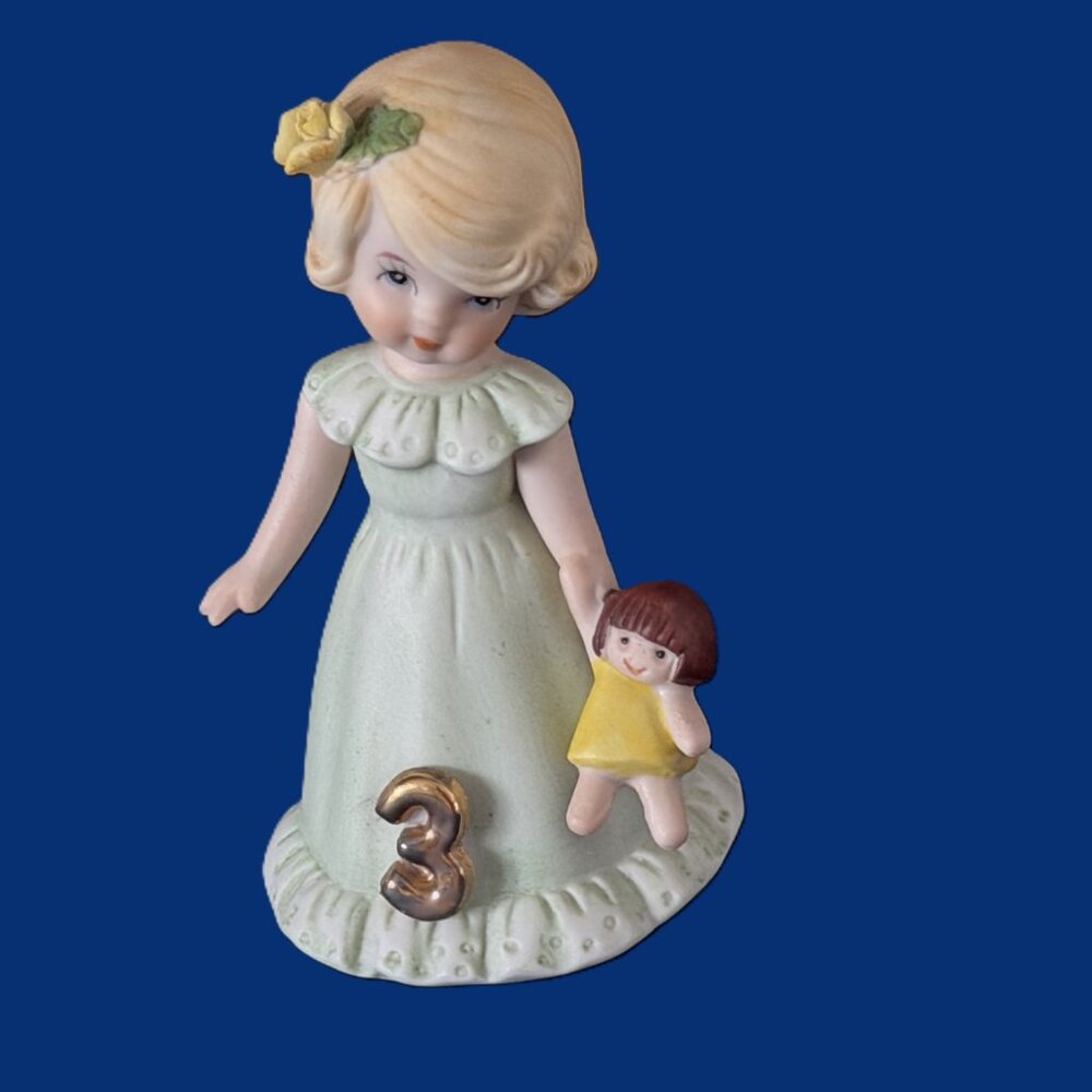 1981 Vintage Enesco Growing Up Birthday Girls Age 3 Figurine Blonde Green Dress - Picture 5 of 5